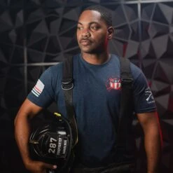 Red Line Crest T-Shirt - Midnight Navy -Daily Clothing Store BlankPoster 2000x2000 GS5769RedLineCrest MidnightNavy 3