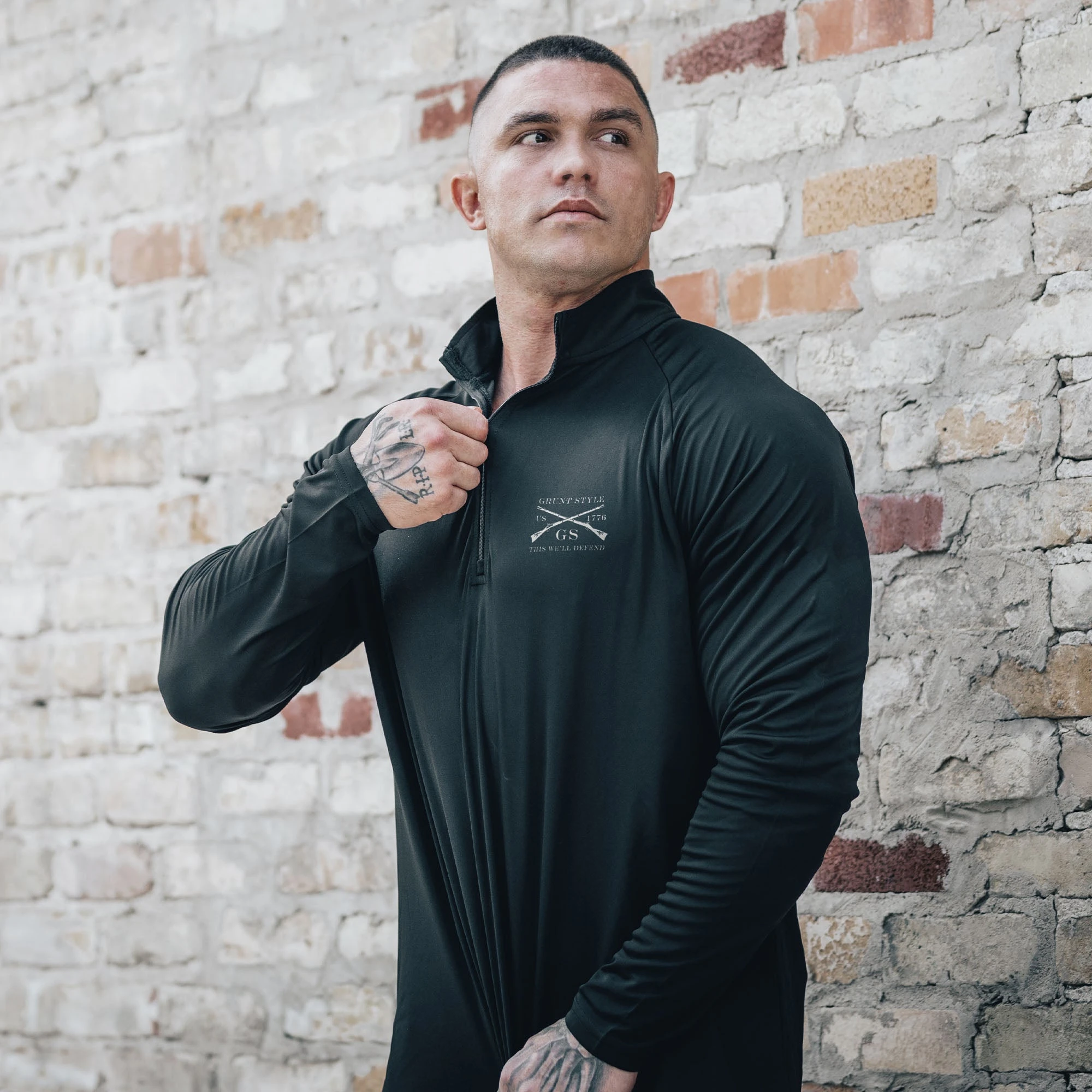 Men's 1/4 Zip - Black 3 Men's 1/4 Zip - Black