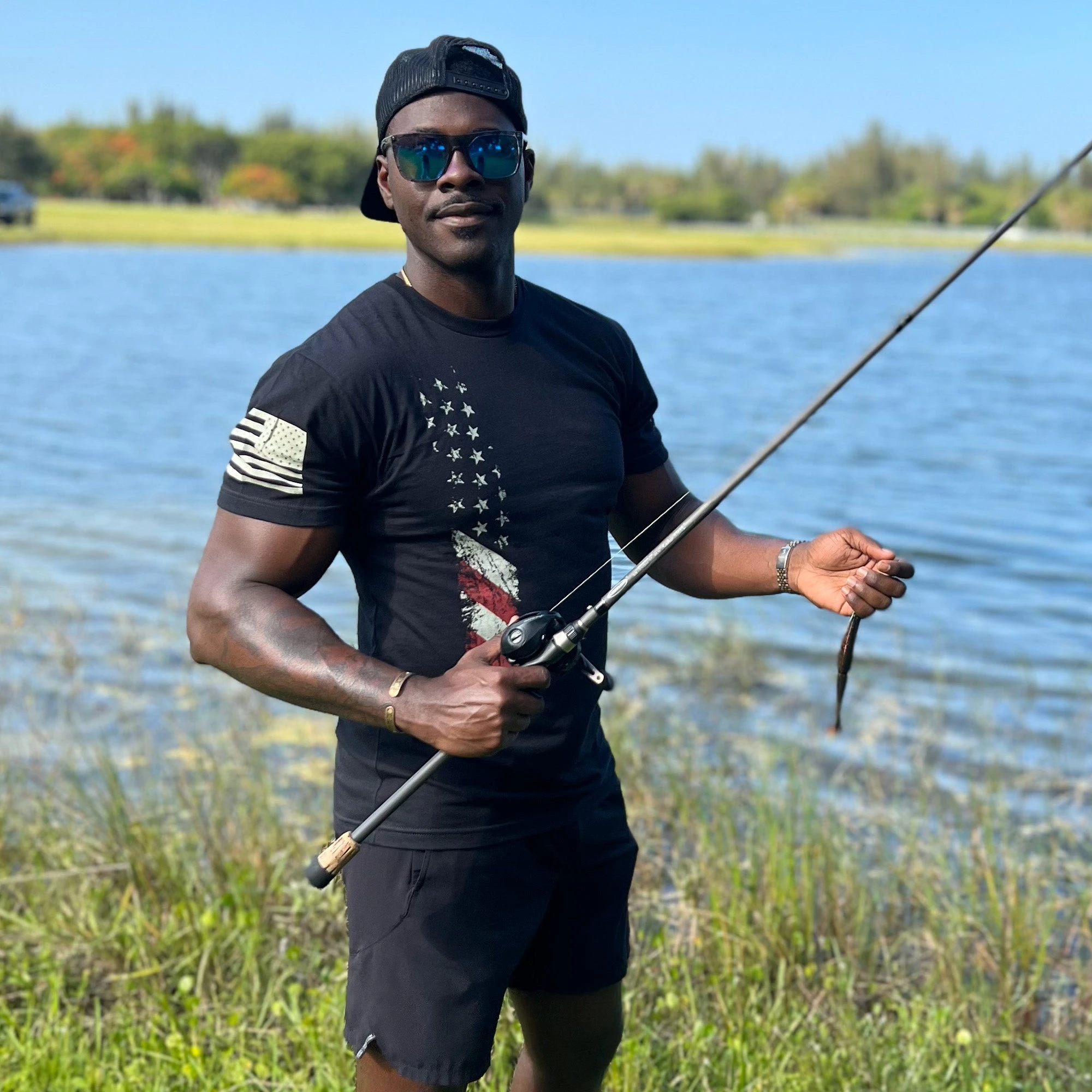 True Colors T-Shirt - Black 4 True Colors T-Shirt - Black - Image 2