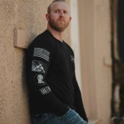 Patch Long Sleeve - Black 11 Patch Long Sleeve - Black -Daily Clothing Store GS5835 Men sPatchLongSleeve Black 051223 003