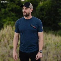 Kiss My Arsenal T-Shirt - Midnight Navy -Daily Clothing Store Model Info Poster 2000x2000 copy GS6072KissMyArsenal MidnightNavy