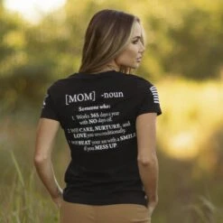 Women's Mom Defined T-Shirt - Black -Daily Clothing Store WebReady 2000x2000 915A8178